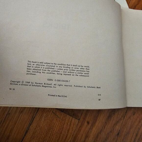 Vintage Clifford's Books by Norman Birdwell - 4 1960 to 1980 - Picture 6 of 6